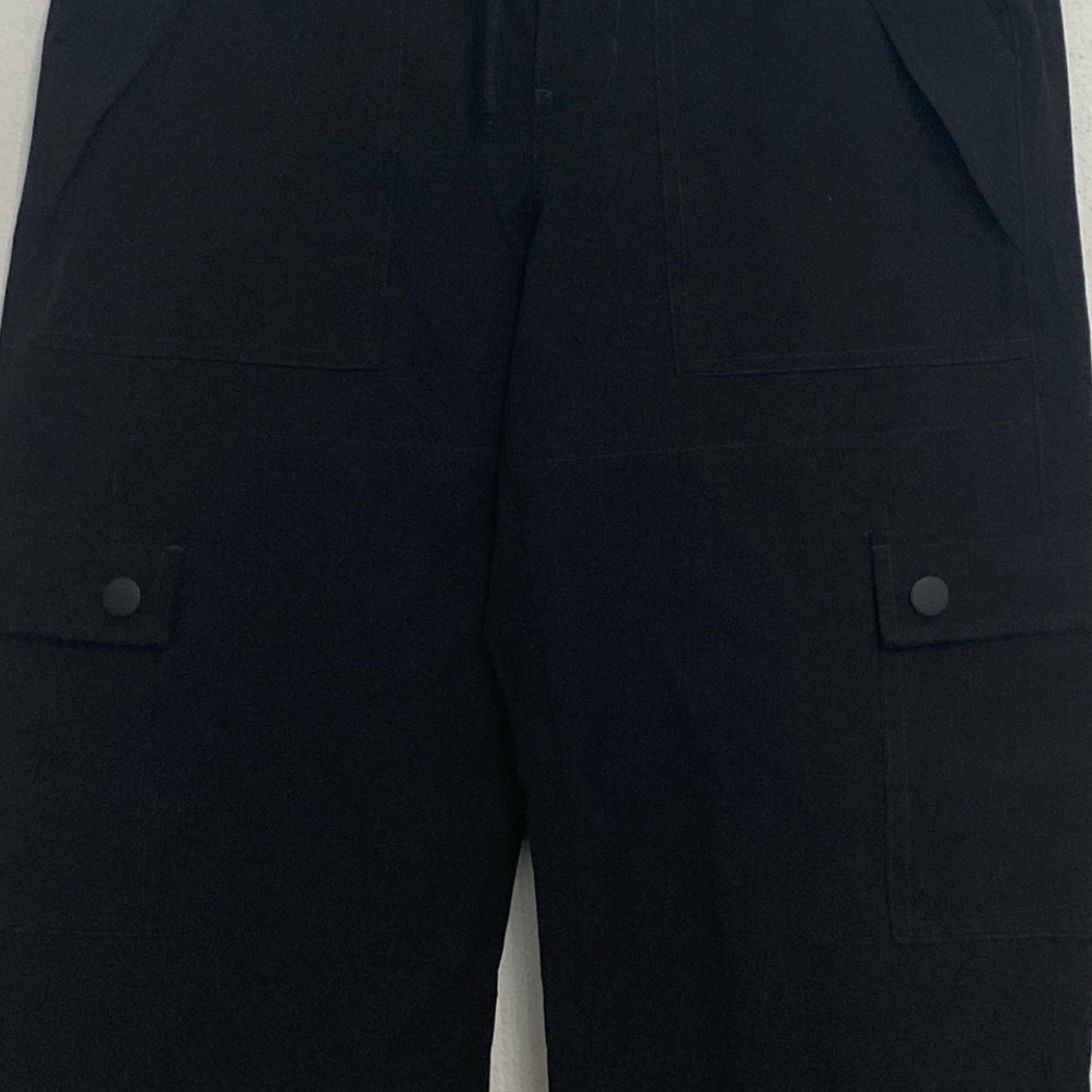 CABI 4315 Quantum Cargo Pants Black Size Large EUC - Picture 4 of 9